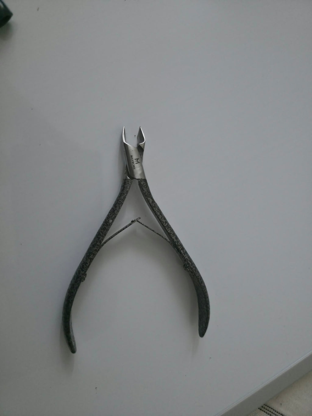 Mavrone Cuticle Cutter — Precision Stainless Steel